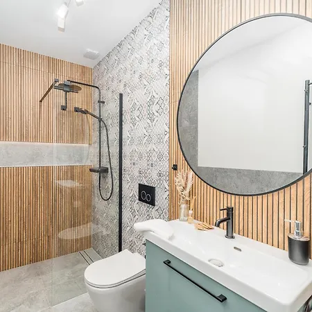 Apartman Glowny - Location, Park&tram Nearby - By Rentujemy