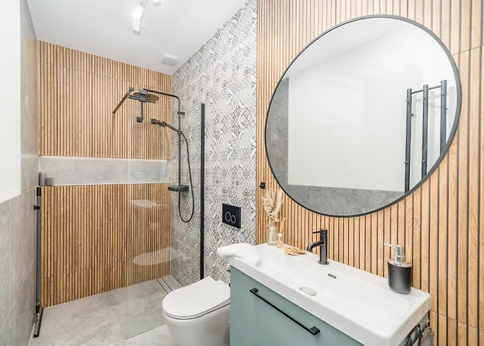 Apartman Glowny - Location, Park&tram Nearby - By Rentujemy