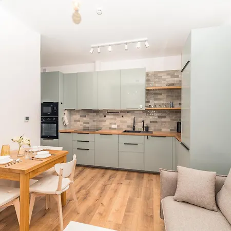 Glowny - Location, Park&tram Nearby - By Rentujemy Appartement Krakau